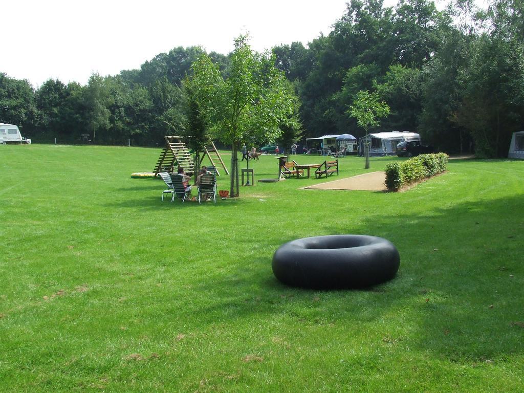 Holiday Home Ossa Basecamp Sint Odiliënberg Pokoj fotografie